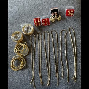 Wholesale lot gold plated jewelry